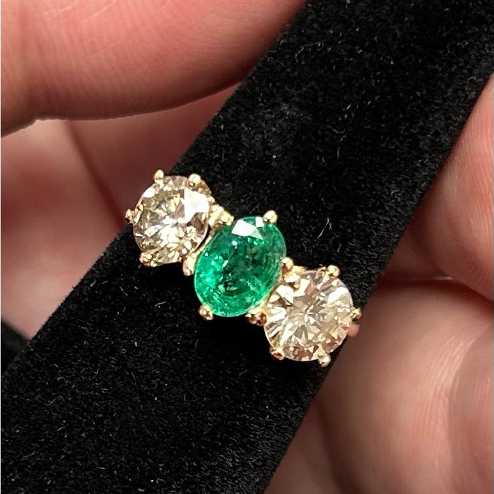 14kt Yellow Gold 1.7 CT Diamond & 1.5 CT Emerald Ring